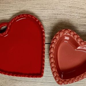 WILLIAMS SONOMA SET~RED COOKIE/HANGER HEART PLATE DISH & DARK PINK HEART RAMEKIN